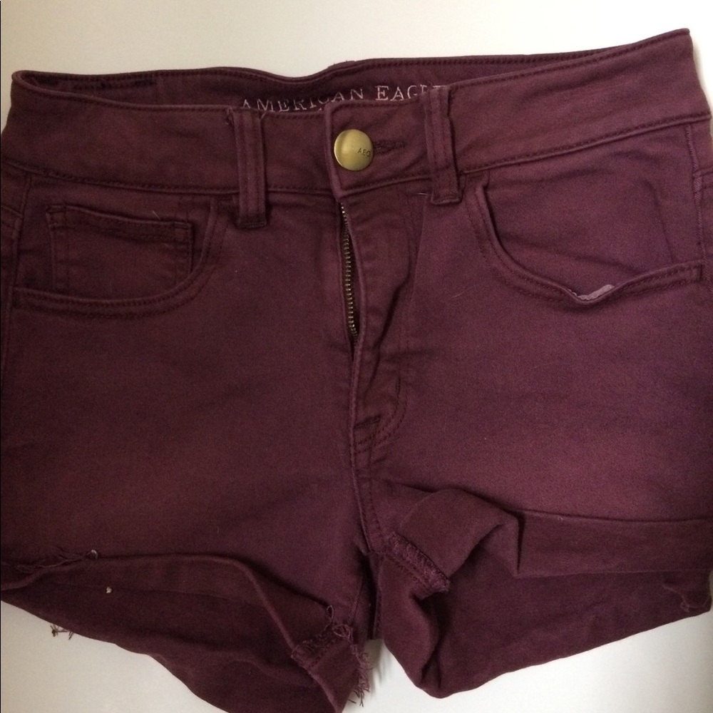 American Eagle 🦅 burgundy shorts